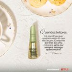 Esmalte Verde Risqué Bridgerton Uma Abelha me Contou Metálico - 8ml