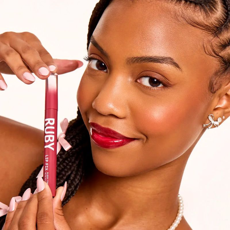 Ruby Kisses Lip Fix Glossy Tint - Gloss Labial Berry Charm