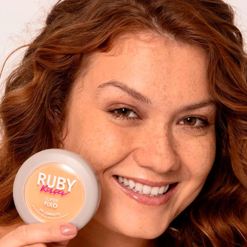 Ruby Kisses Super Fixo - Pó Compacto 122