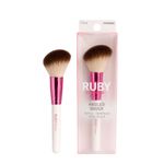 Ruby Kisses Angled Brush - Pincel Chanfrado para Blush