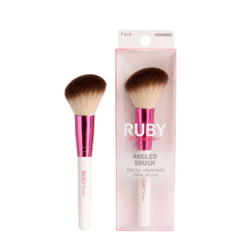 Ruby Kisses Angled Brush - Pincel Chanfrado para Blush