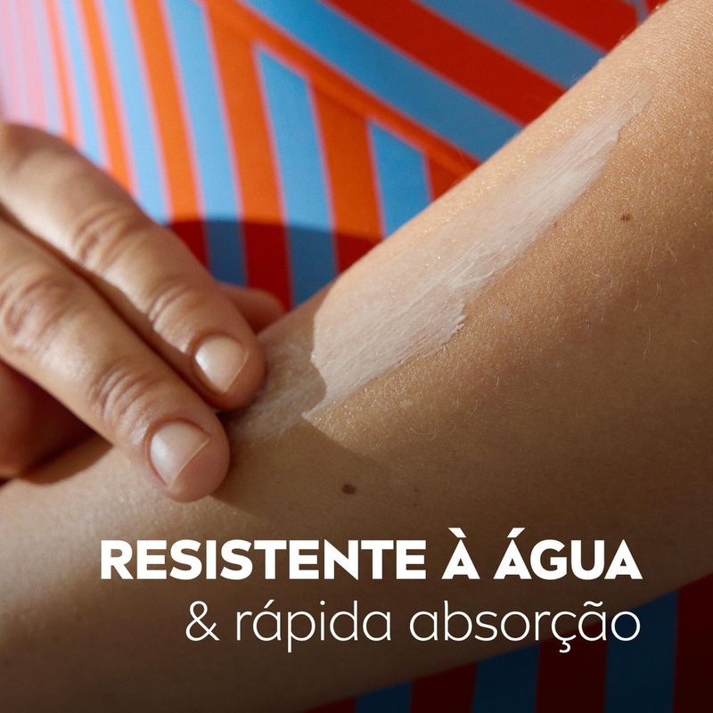 4005900207296-NIVEASUNLoçãoBronzeadoraIntense&BronzeFPS6125ml-2.jpg