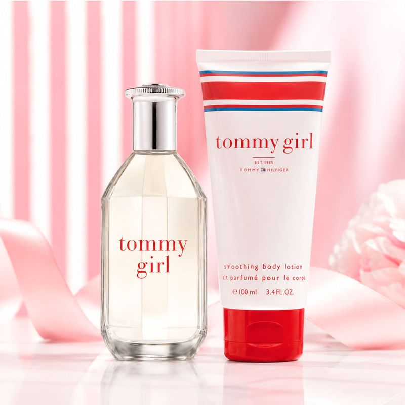 Kit Tommy Hilfiger Tommy Girl Feminino - Eau de Toilette 50ml + Loção Corporal 100ml